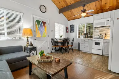 Cozy SugarPine Cabin with Game Room!