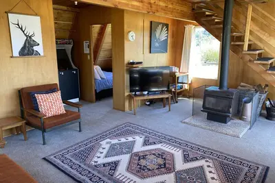 Image de Retro A-Frame in National Park Village