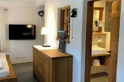 Image de Chalet Hochgern 65 m², for 2-3 persons, mountain view, Wlan, balcony
