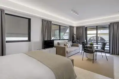 Image de Premium Studio with Balcony by Aura Homes - C
