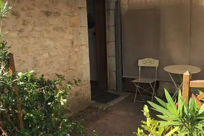 Image de Au coeur de St Florent appartement le Colombier avec petite cour\n10 mn de A71