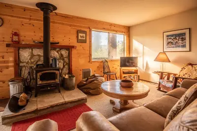 Image de Serenity Now! : 2 Br, 2 Ba Cabin or Bungalow in Dorrington, Sleeps 4