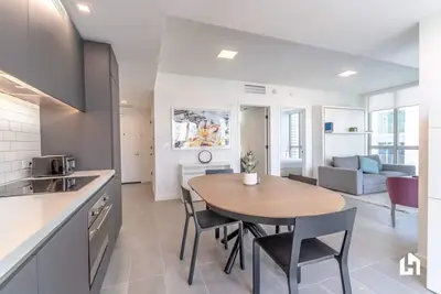Image de Downtown Stay | Restaurant, Gym, Pool & CoWork!