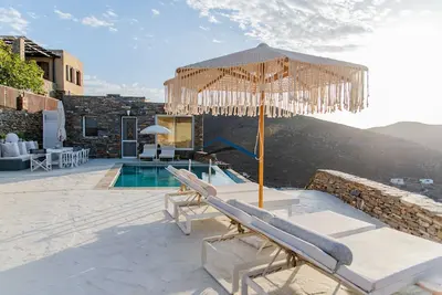 Image de Luxurious Villa Luna with a swimming pool and a fantastic sea and sunset view