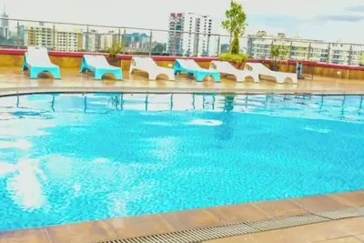Image de Stylish 4 bedroom Apartment with a Sauna and pool