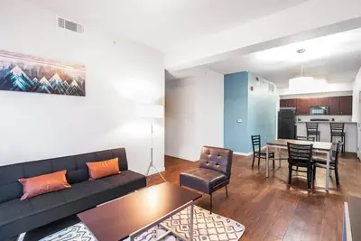 Image de Cozy Apartment 2 Blocks Away from Unc with Gym