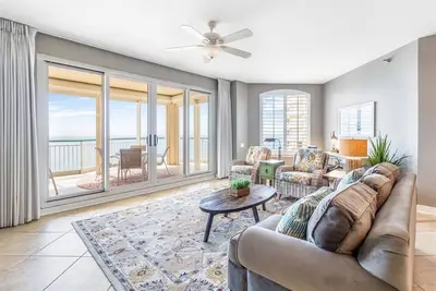Image de Beach Colony Tower 12c- Indoor Pool - Hassle-Free Check Out