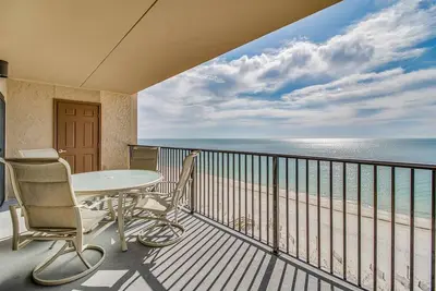 Image de Ocean Breeze West - Beachfront view - No Hassle Check Out