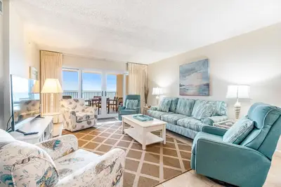 Image de Sandy Key 233 Second floor -Beachfront view -No Hassle Check Out