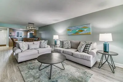 Image de Sandy Key 326 Third floor -Beachfront view -No Hassle Check Out