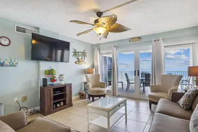 Image de Sandy Key 415 4th floor -Beachfront view -No Hassle Check Out