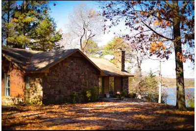 Image de Serene & Private Lakefront Cabin- Beaver Lake Northwest Arkansas