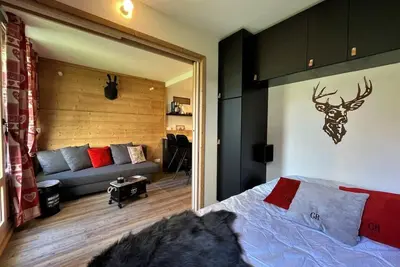 Image de 150m des commerces, 3ème étage, vue montagne, balcon, casier à ski, 27m², Les Menuires