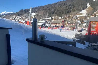Image de vraiment ski au pieds á 150m du Esf et centre, agréable app avec terrasse
