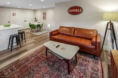 Image de Modern and Contemporary 2bd/2Bath in Se Boise