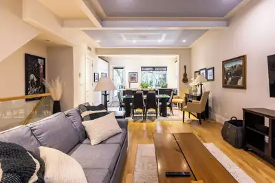 Image de Duplex Williamsbur 5 minutes to waterfront