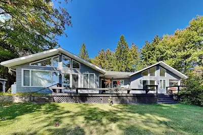 Image de Lake Shore | Lakefront, Private Dock + Level Yard!