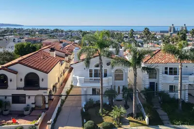 Image de Boho vibe with ocean views!