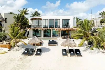 Image de Villa Zama - Tropical 5 bedroom beachfront villa w/Pickleball Court