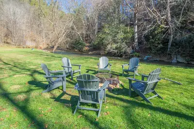 Image de Helton Creek Trout Fishing + Hot Tub & Frisbee Golf!