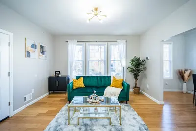 Image de 6 Mins From Ewr Airport Cozy 3 Bedroom Apartment