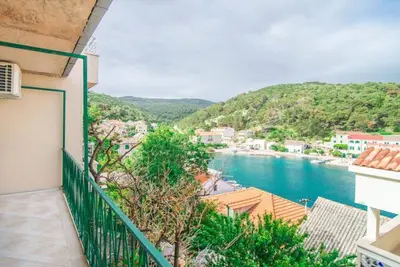 Image de Appartement Ina (12911-A1) - Povlja - île de Brac