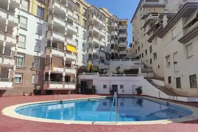 Image de Appartement de vacances \"Oasis La Herradura\" avec piscine partagée, terrasse et Wi-Fi.