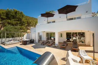 Image de Villa 'Amarantos' avec vue sur les montagnes, Wi-Fi et climatisation