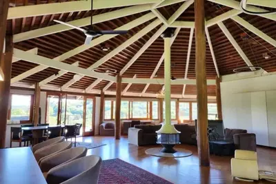 Image de Byron Hinterland Hexagonal Eco-cabin