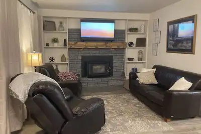 Image de Cozy 3 Bedroom Home next to the Clearwater River.