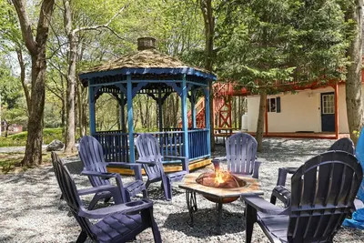 Image de Cozy Home w/Hot Tub close to Beach & Water parks!