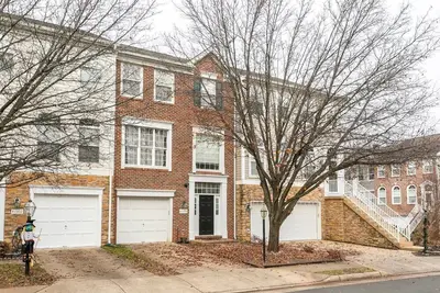 Image de Beautiful Townhome