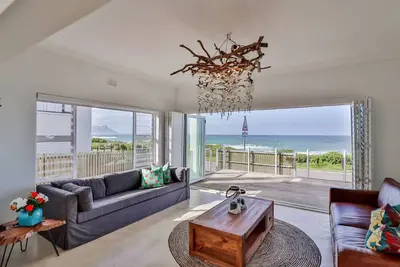 Image de 78 Beach Road - Seafront luxury bliss