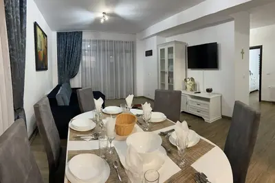 Image de 3 Room Elegant Apartment