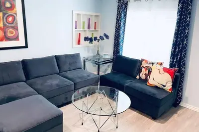 Image de Artsy home by Air Force Academy with office space