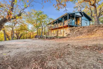 Image de Quiet cabin with gorgeous views in the Arbuckle Mountains & near the lake.