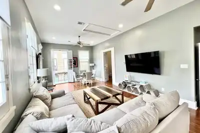 Image de 2bed/2bath Marigny Retreat w/Private Balcony & Courtyard, 6 blks to Frenchmen
