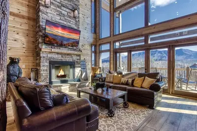 Image de Luxury Cabin with breath taking Mountain Views