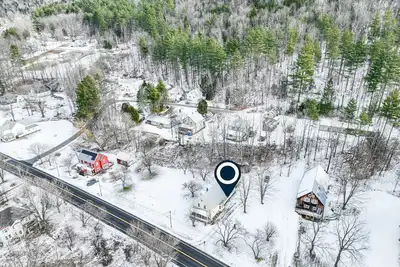 Image de Rural mountain-view home near skiing with screened porch, firepit, & game room
