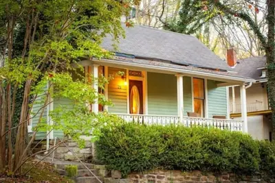 Image de Cricket Cottage Down Town Eureka Springs