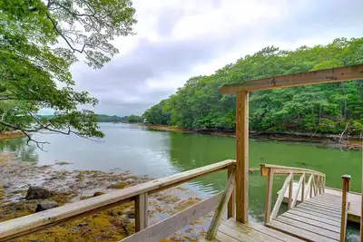 Image de Charming Waterfront Cottage