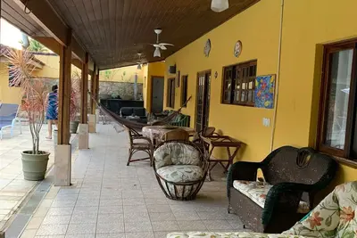 House w/ pool in condominium in Guarujá, 3 minutes from the beach