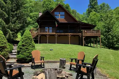 Image de Apple Cove - hot tub, wood burning fireplace, pet friendly