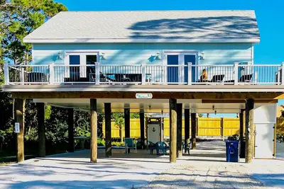 Image de Dog-friendly ocean-view house with central Ac & washer/dryer - snowbird-friendly