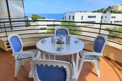 Appartement moderne à Tonyines, 2 chambres, parking, près de la plage