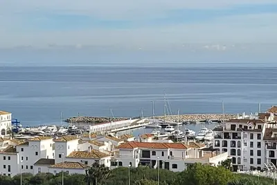 Image de Luxury townhouse with breathtaking views close to Port and Beach