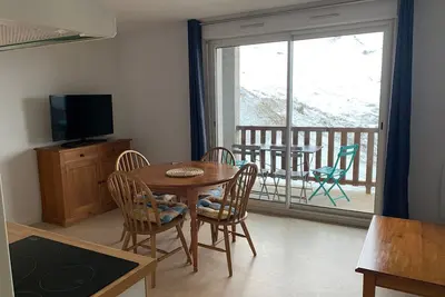 Image de Studio 4 personnes avec balcon Ă 400m des pistes, navette gratuite, ski-in/ski-out, Spassio inclus