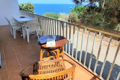 Appartement 2 chambres à côté de la plage Carboneres avec parking, animaux acceptés
