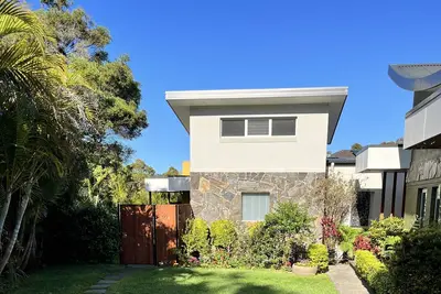 Image de Private Garden Oasis near Beaches & the Lake