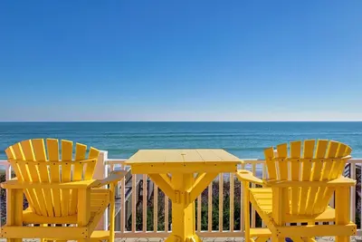 Image de Discounted for April. It's a Wonderful Life - 3 Bedroom Oceanfront Home